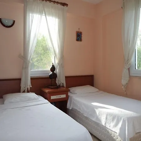 Lägenhet Mandalina Gardens