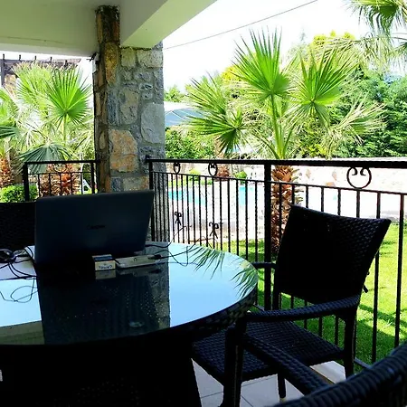 Mandalina Gardens